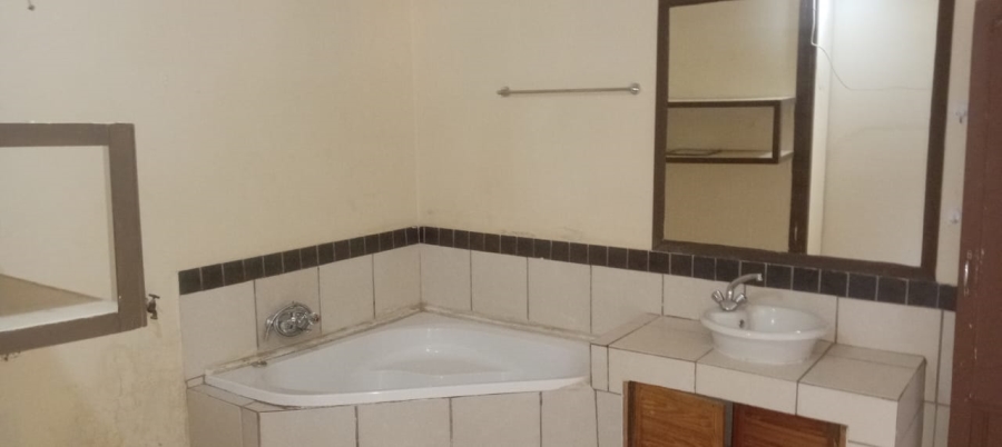 4 Bedroom Property for Sale in Senekal Free State